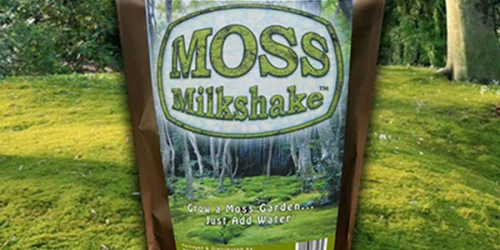 Bag of "Moss milkshake" in front of a green field